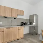 Elegancki I Stylowy Niedaleko Rynku W Poznaniu By Renters شقة بوزنان