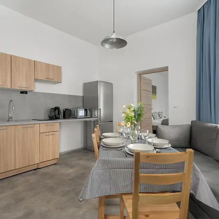 Elegancki I Stylowy Niedaleko Rynku W Poznaniu By Renters 公寓