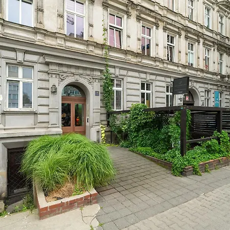 Elegancki I Stylowy Niedaleko Rynku W Poznaniu By Renters * 波兹南