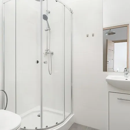 Elegancki I Stylowy Niedaleko Rynku W Poznaniu By Renters 公寓 波兹南