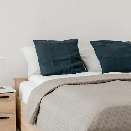 Elegancki I Stylowy Niedaleko Rynku W Poznaniu By Renters *